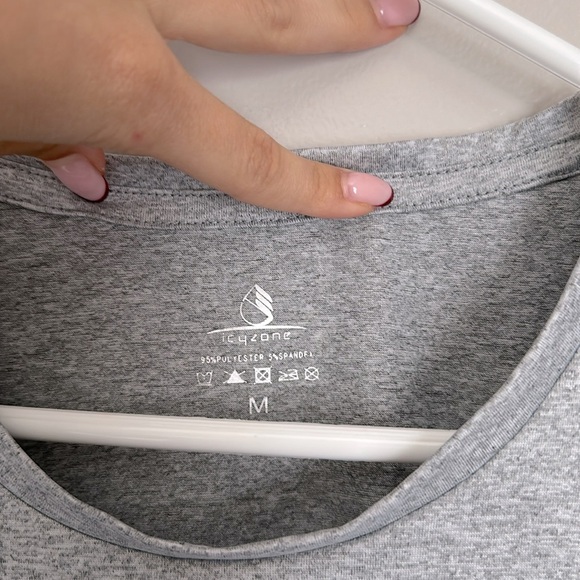 Set of 3- Icy zone athletic tees - Picture 9 of 10